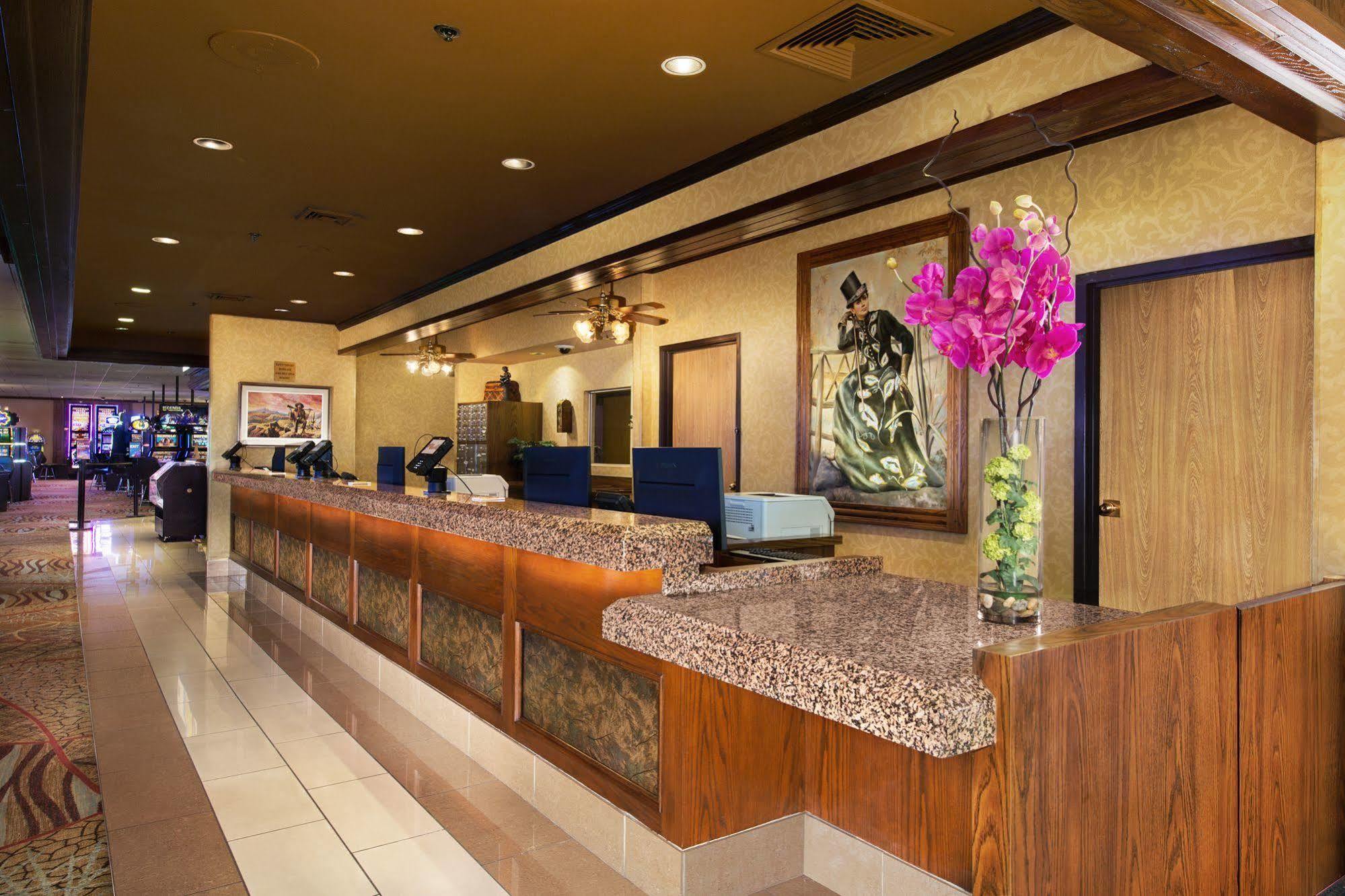 Arizona Charlie'S Decatur Hotel Лас Вегас Екстериор снимка